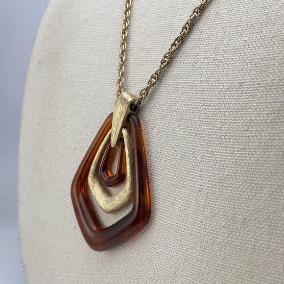 Vintage Avon Gold Tone Faux Tortoise Shell Acrylic Pendant Necklace Statement - Picture 4 of 8